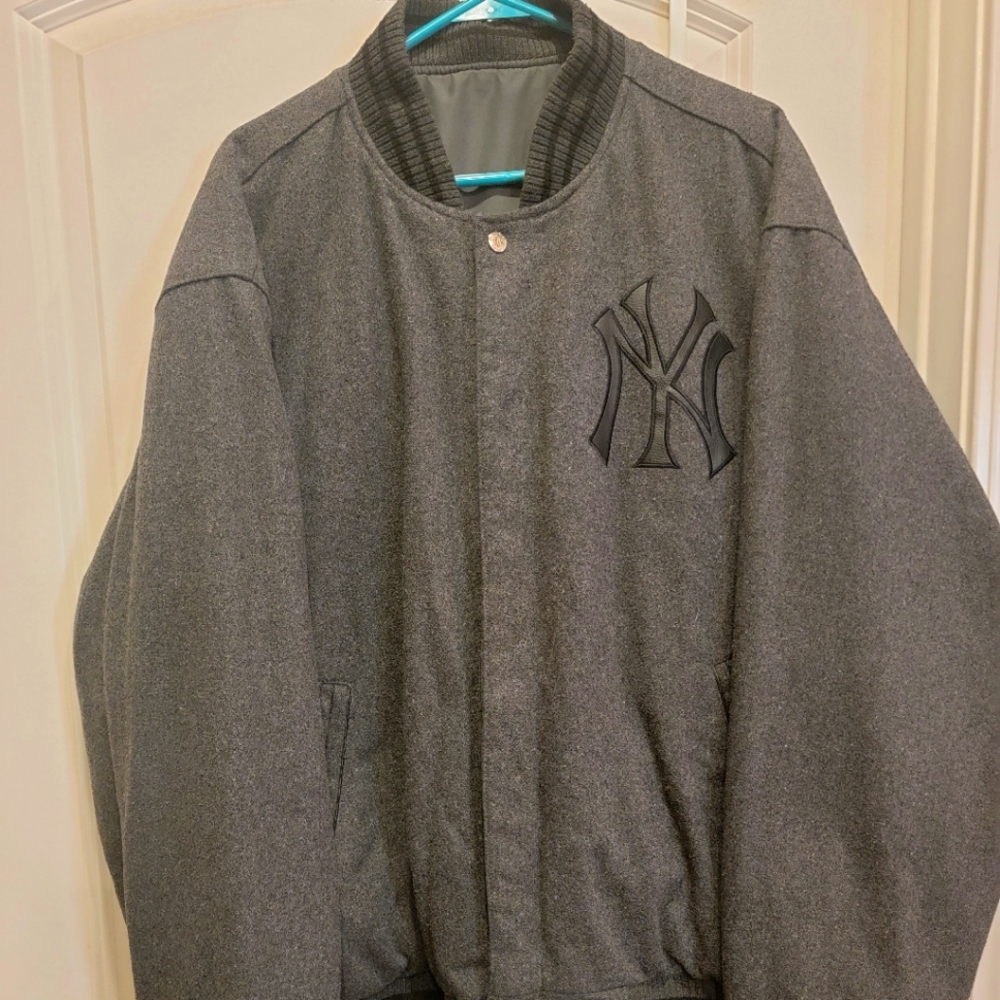 Charcoal wool reversible JH NY yankees letterman j